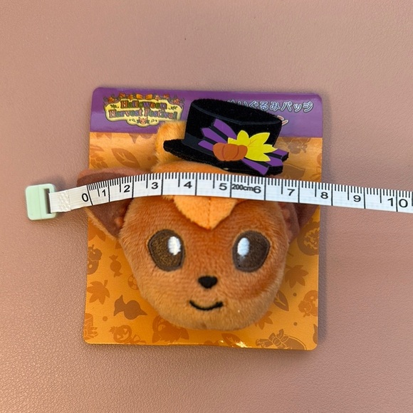 Pokemon Center 2022 Halloween Harvest Festival Plush badge Safety Pin Vulpix - Picture 3 of 5